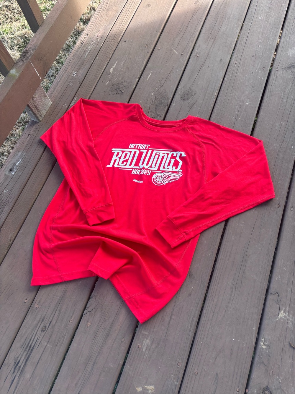 Detroit Red Wings Reebok Youth L Fits Mens S Long Sleeve